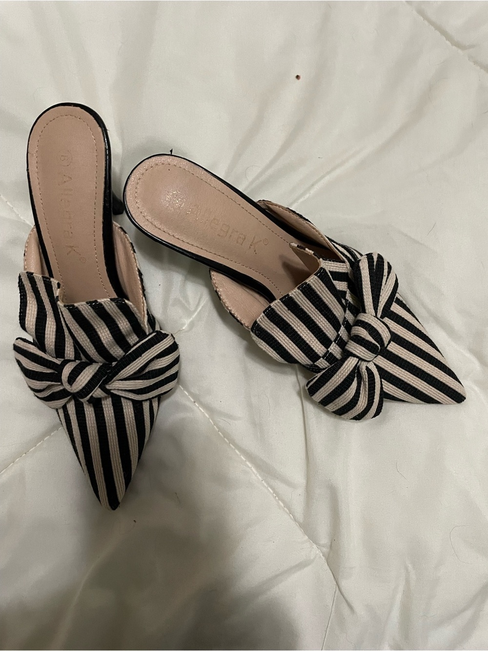 Allegra K Black & Cream Striped Pointed Toe Knot Mules